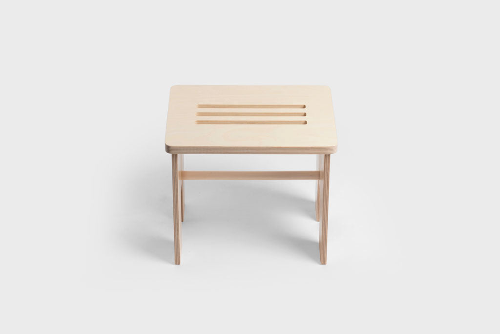 注目ショップ・ブランドのギフト The Sit Design Wit – Stool 木製ラック・ウッドラック